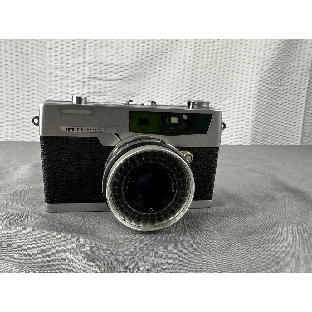 PETRI 7S CircleEyeSystem 35mm Film Camera 45mm‎ f/2.8 Lens Case & Strap UNTESTED